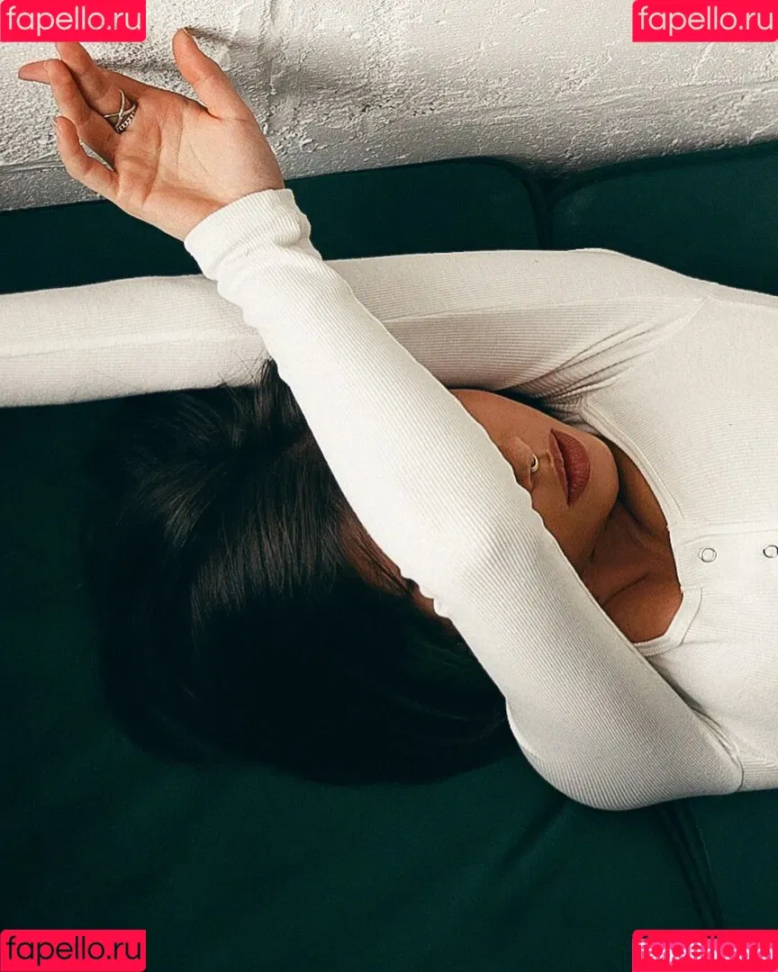 aliya__kiss / aliya_kiss Onlyfans Photo Gallery 