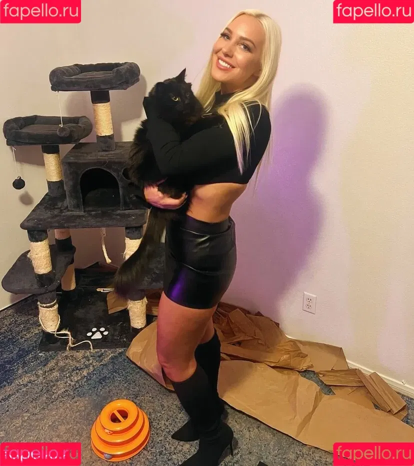 Simp Chat / Tara Babcock / tarababcock Onlyfans Photo Gallery 