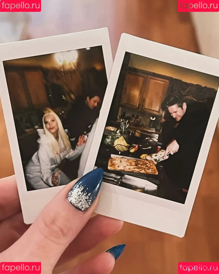 Simp Chat / Tara Babcock / tarababcock Onlyfans Photo Gallery 