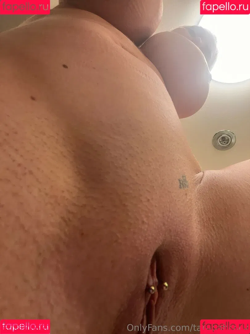 Simp Chat / Tara Babcock / tarababcock Onlyfans Photo Gallery 
