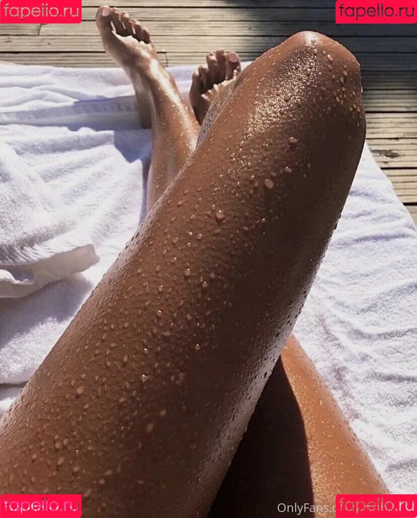 mishnikki / nicoleevien Onlyfans Photo Gallery 