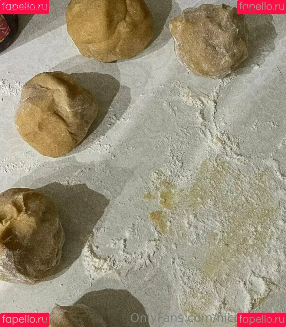 mishnikki / nicoleevien Onlyfans Photo Gallery 