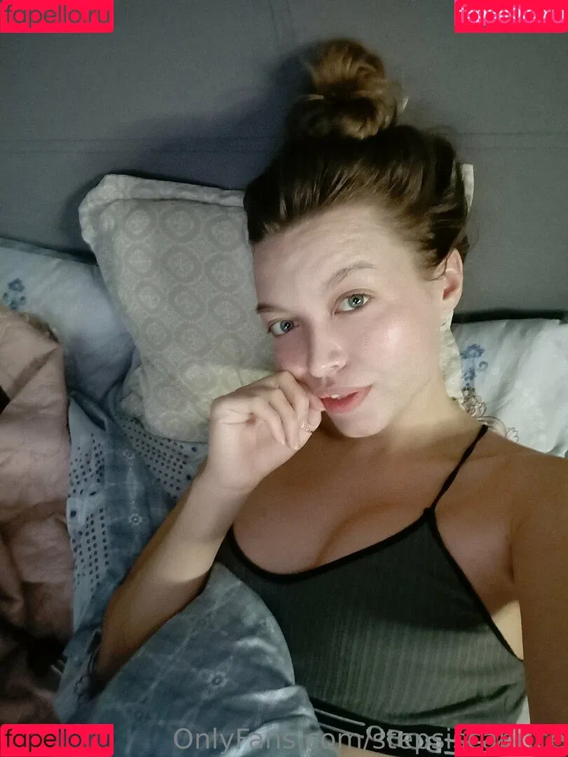 roxanne_moore / roxy_therealist Onlyfans Photo Gallery 