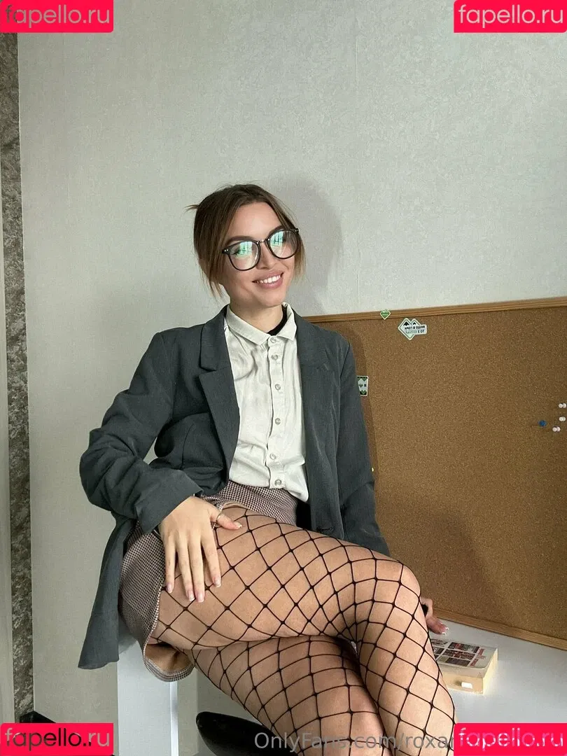 roxanne_moore / roxy_therealist Onlyfans Photo Gallery 