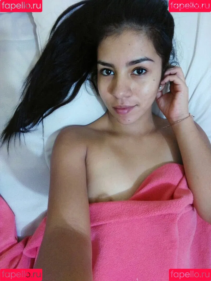 Ely Marquez / Elysexmex / elizabethmarquez / elymarquez98 Onlyfans Photo Gallery 