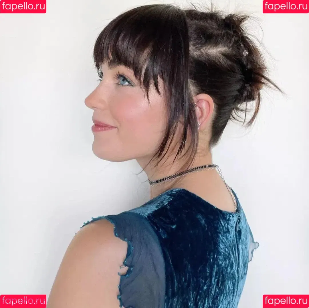 Mary Mouser / missmarymmouser Onlyfans Photo Gallery 