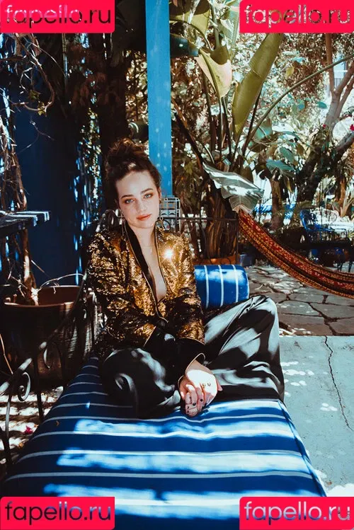 Mary Mouser / missmarymmouser Onlyfans Photo Gallery 