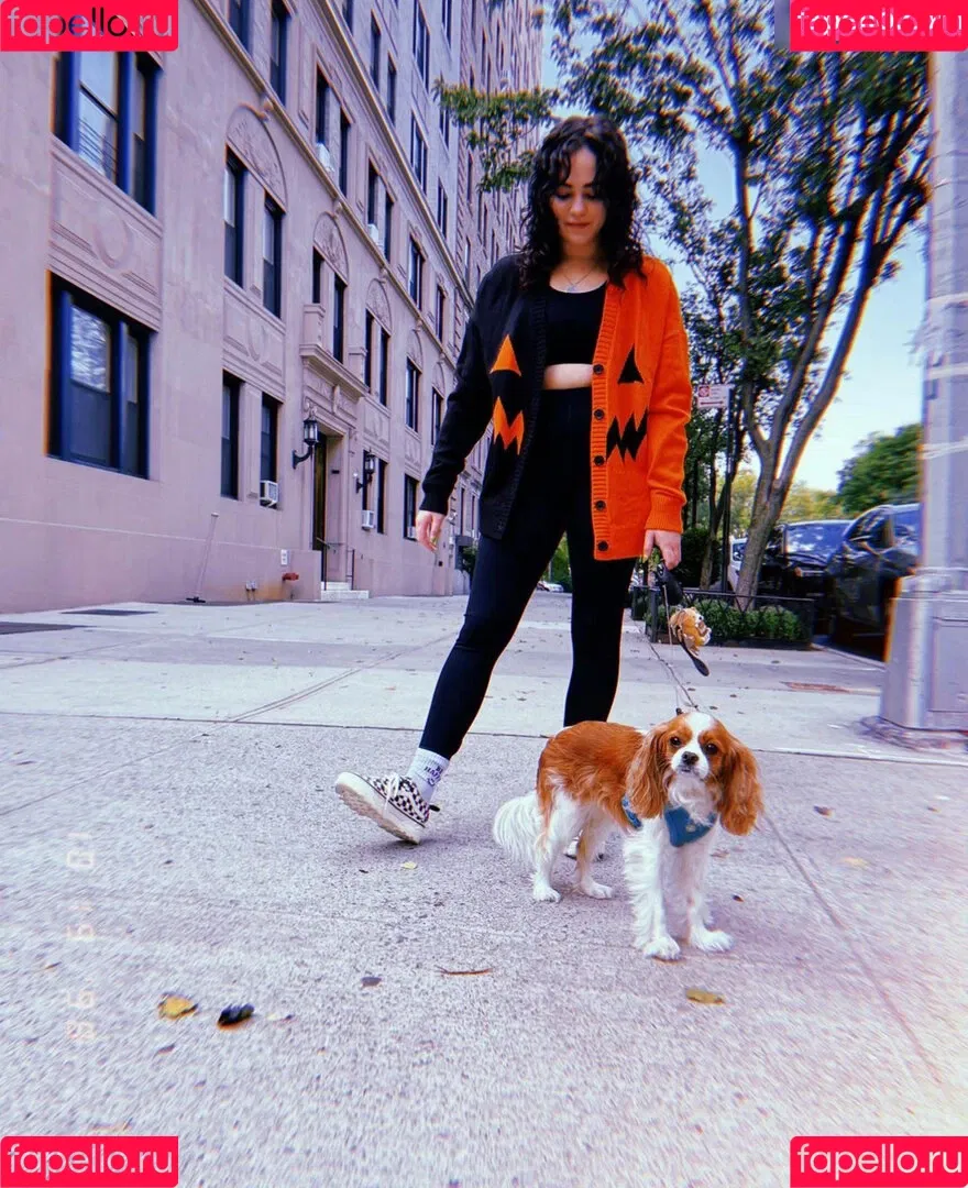 Mary Mouser / missmarymmouser Onlyfans Photo Gallery 