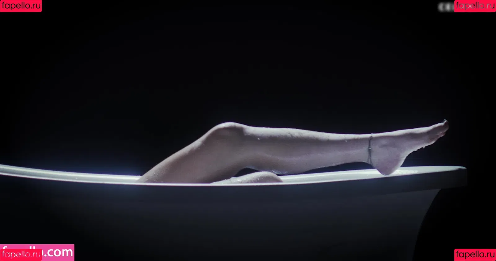 Mary Mouser / missmarymmouser Onlyfans Photo Gallery 