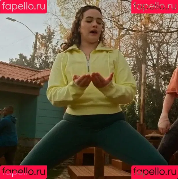 Mary Mouser / missmarymmouser Onlyfans Photo Gallery 