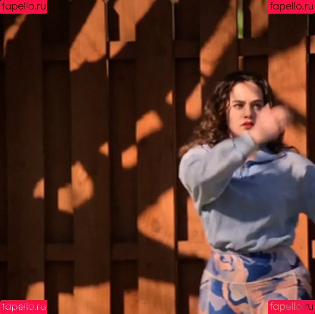 Mary Mouser / missmarymmouser Onlyfans Photo Gallery 