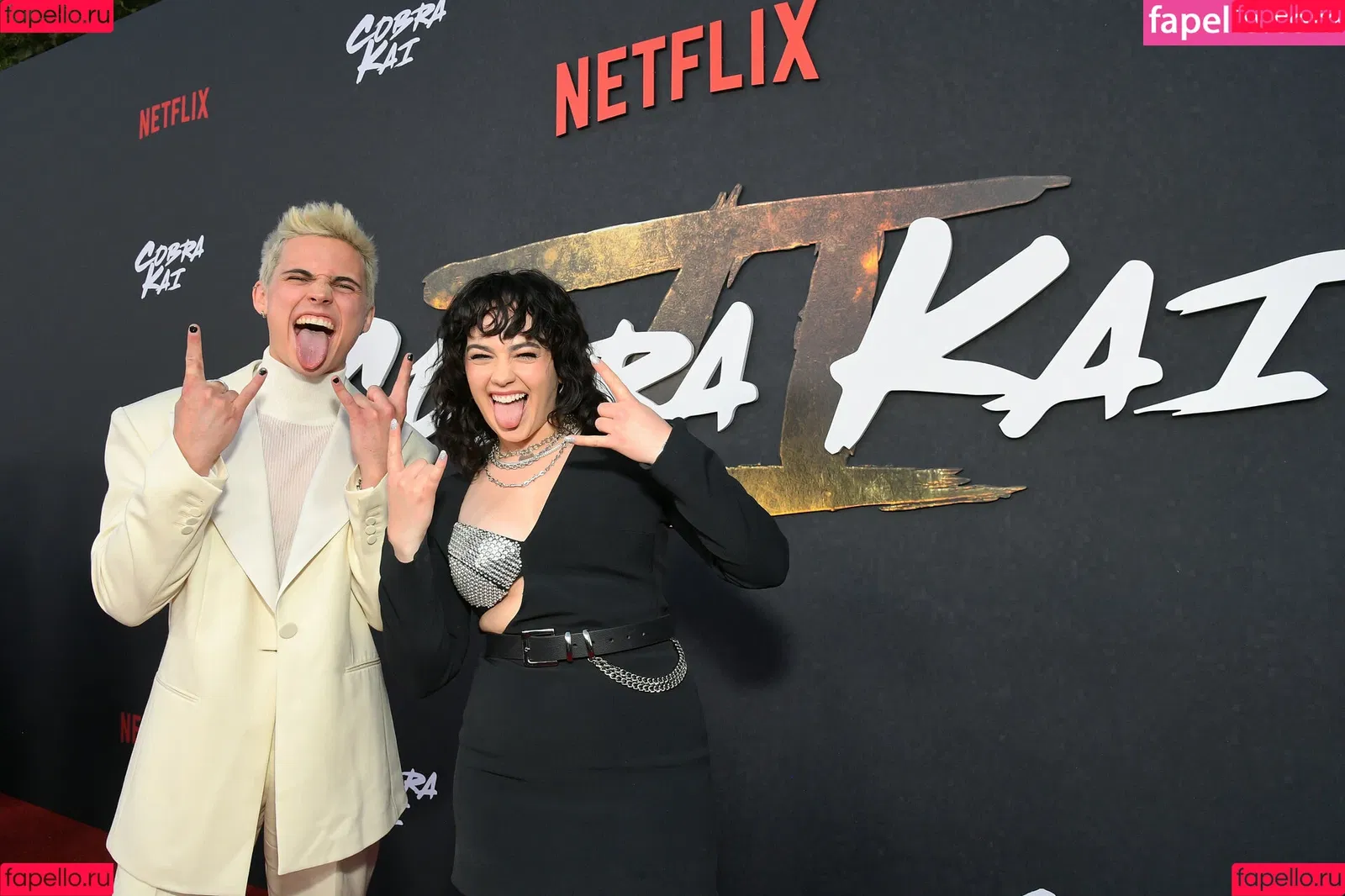 Mary Mouser / missmarymmouser Onlyfans Photo Gallery 