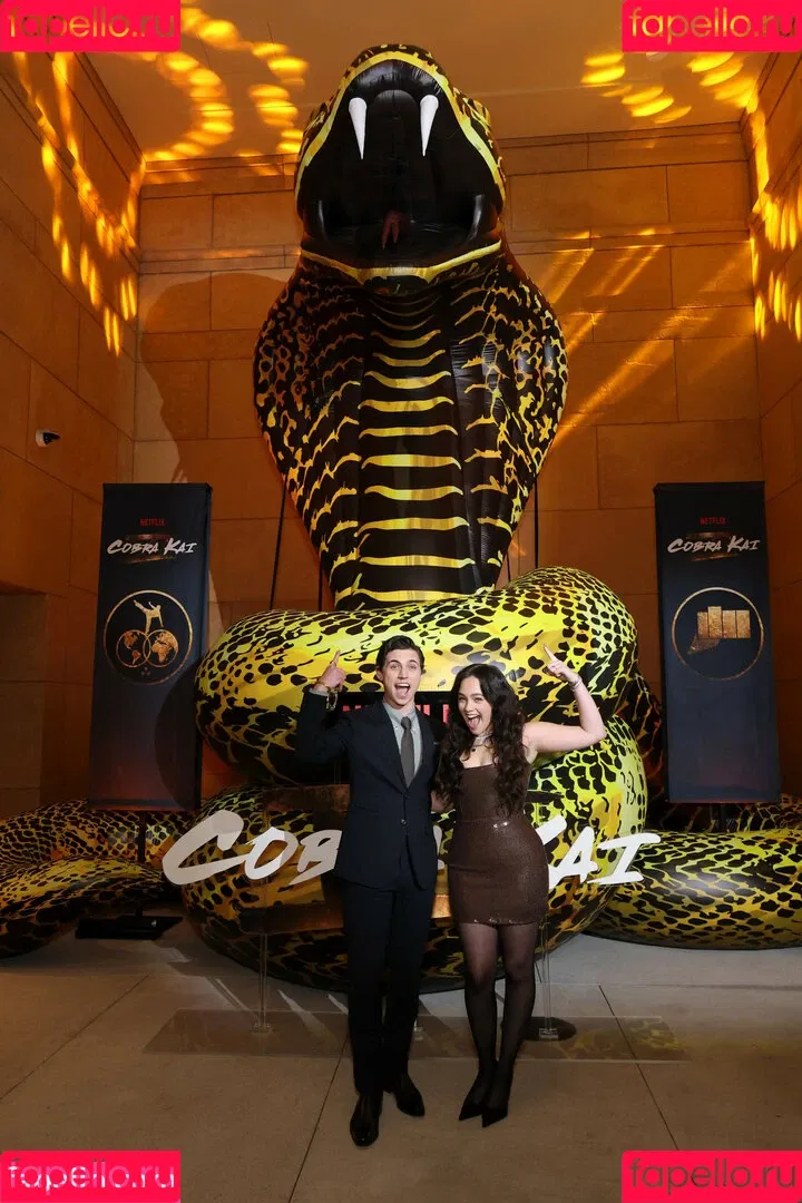 Mary Mouser / missmarymmouser Onlyfans Photo Gallery 