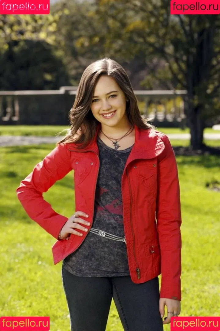 Mary Mouser / missmarymmouser Onlyfans Photo Gallery 