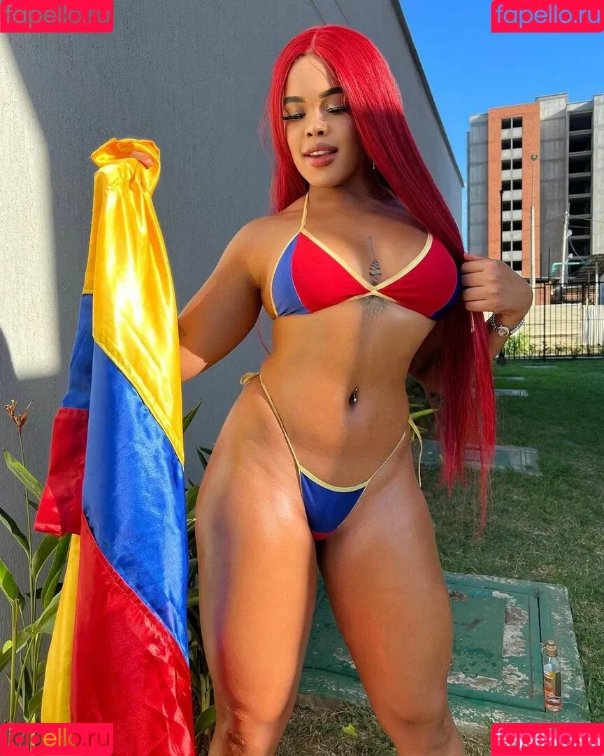 Laura Peralta / lauraperaltat Onlyfans Photo Gallery 