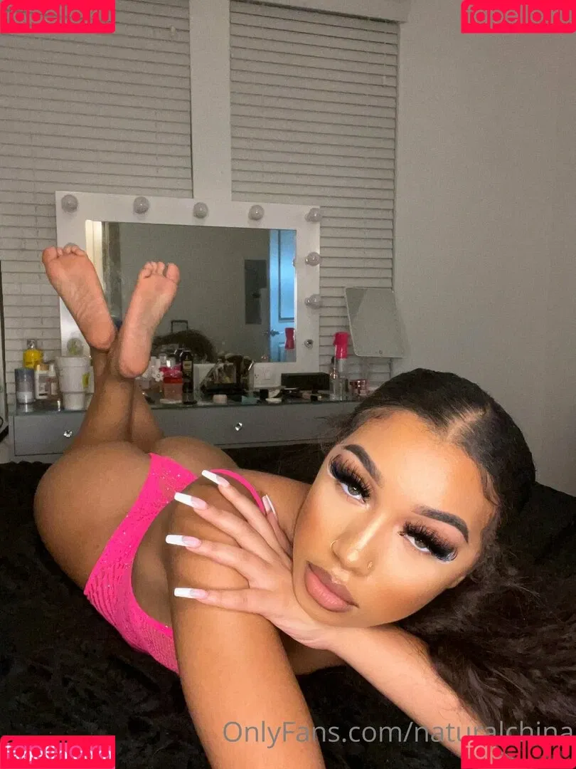 Bubble Booty / Naturalchina Onlyfans Photo Gallery 