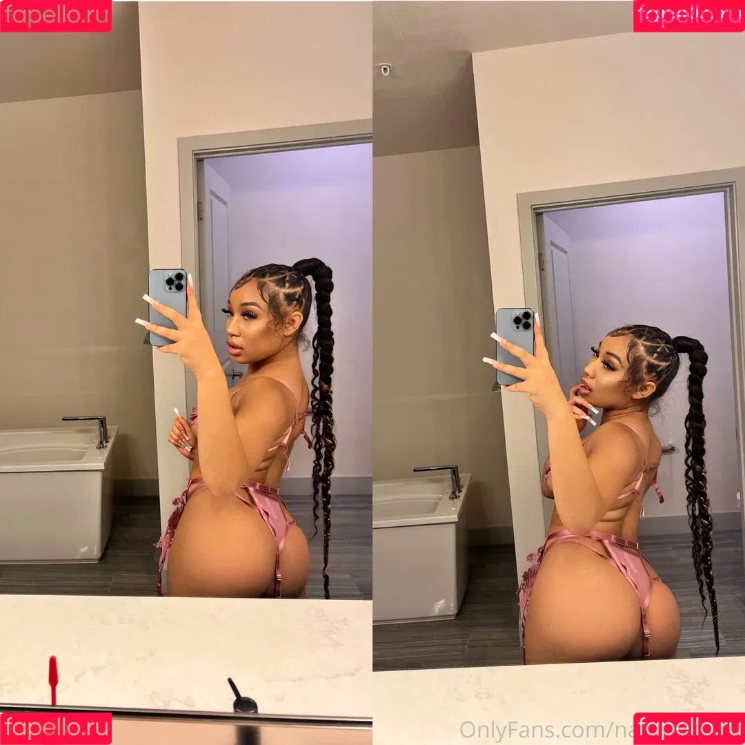 Bubble Booty / Naturalchina Onlyfans Photo Gallery 