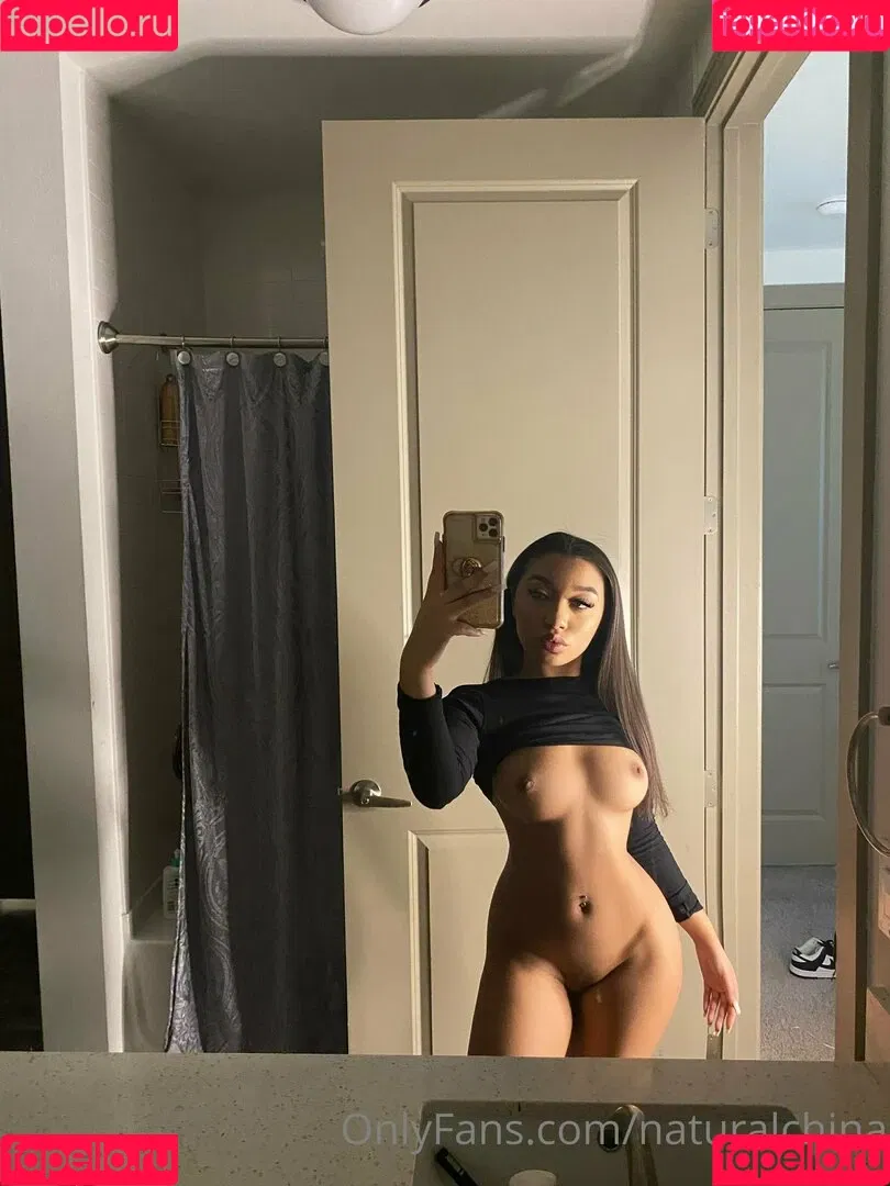 Bubble Booty / Naturalchina Onlyfans Photo Gallery 