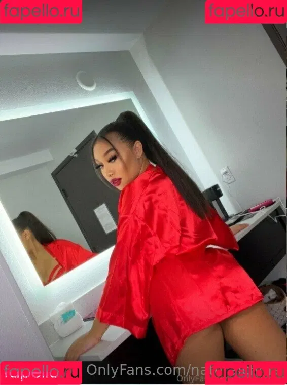 Bubble Booty / Naturalchina Onlyfans Photo Gallery 