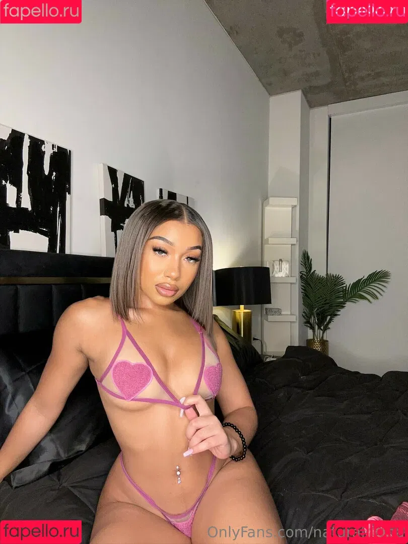 Bubble Booty / Naturalchina Onlyfans Photo Gallery 