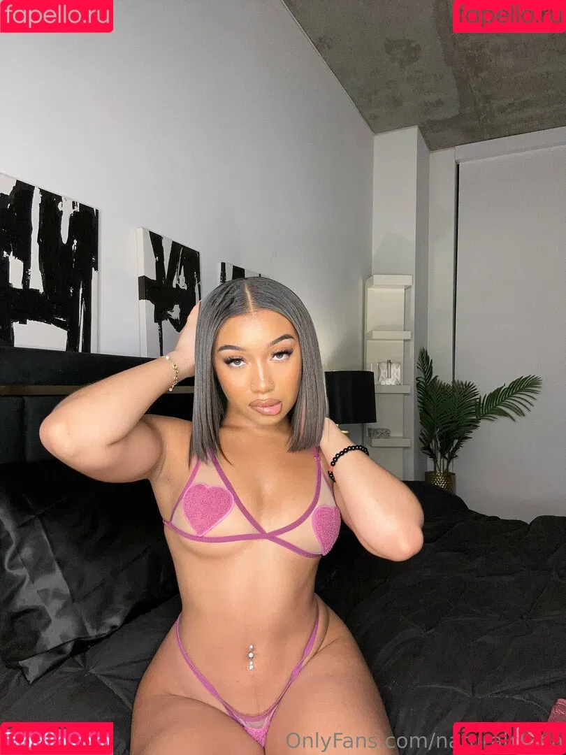 Bubble Booty / Naturalchina Onlyfans Photo Gallery 