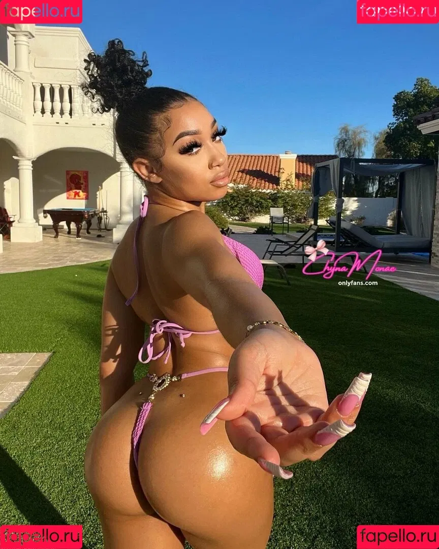 Bubble Booty / Naturalchina Onlyfans Photo Gallery 