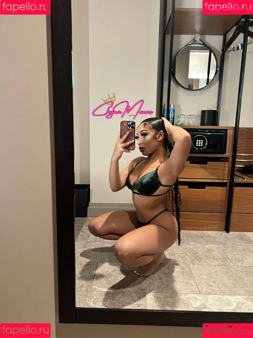 Bubble Booty / Naturalchina Onlyfans Photo Gallery 