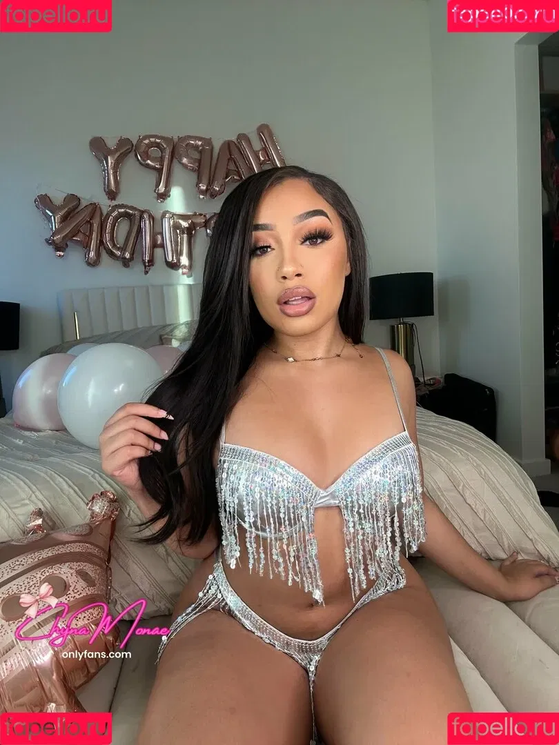 Bubble Booty / Naturalchina Onlyfans Photo Gallery 