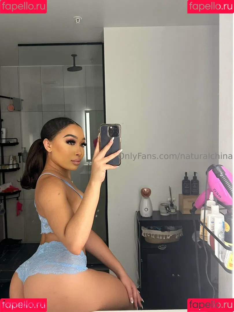 Bubble Booty / Naturalchina Onlyfans Photo Gallery 