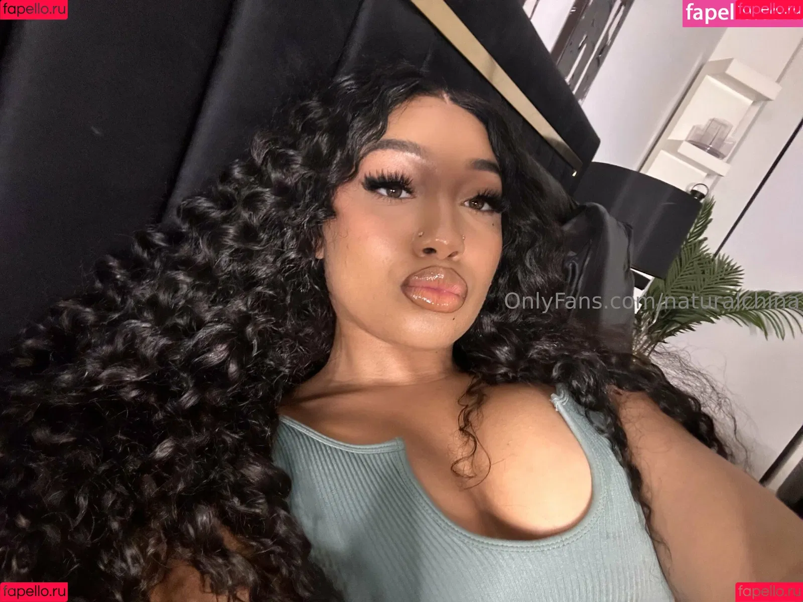 Bubble Booty / Naturalchina Onlyfans Photo Gallery 