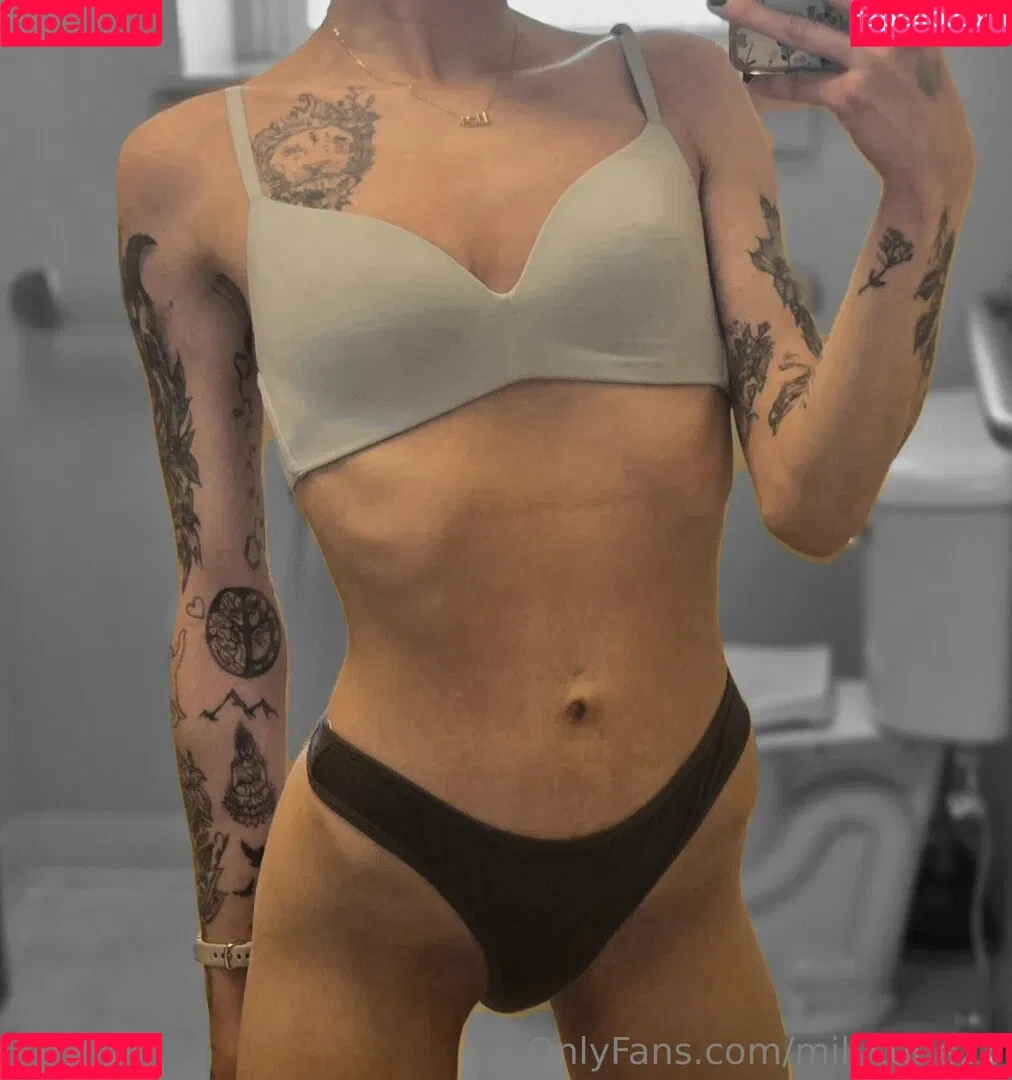 mil_cutie23 Onlyfans Photo Gallery 
