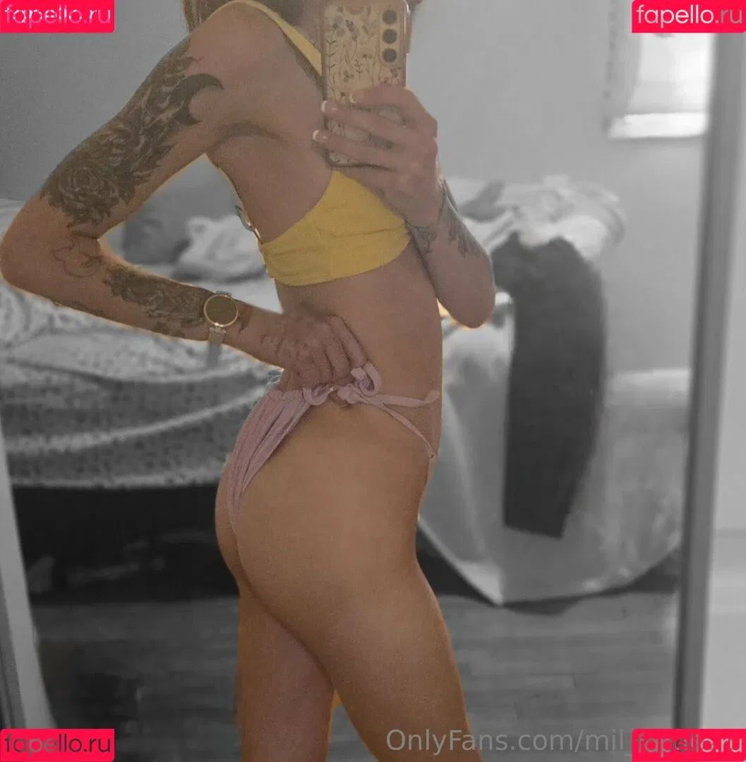 mil_cutie23 Onlyfans Photo Gallery 