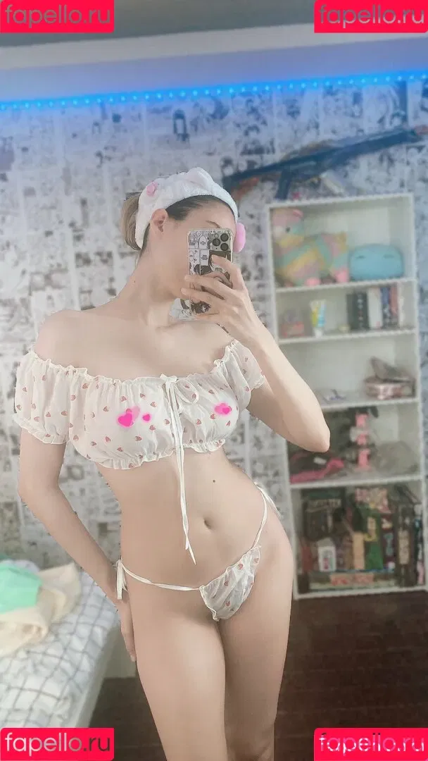 Kura Onee-san / kurasushi_usa / lewdgami Onlyfans Photo Gallery 