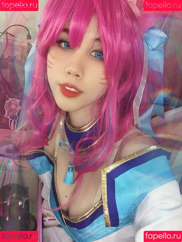 Kura Onee-san / kurasushi_usa / lewdgami Onlyfans Photo Gallery 