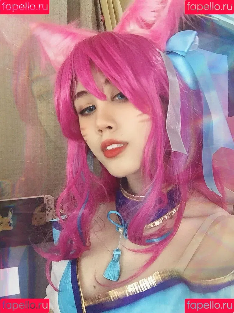 Kura Onee-san / kurasushi_usa / lewdgami Onlyfans Photo Gallery 