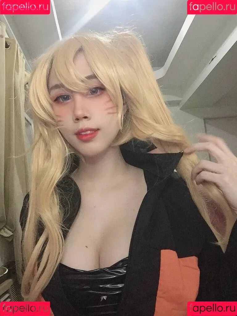 Kura Onee-san / kurasushi_usa / lewdgami Onlyfans Photo Gallery 