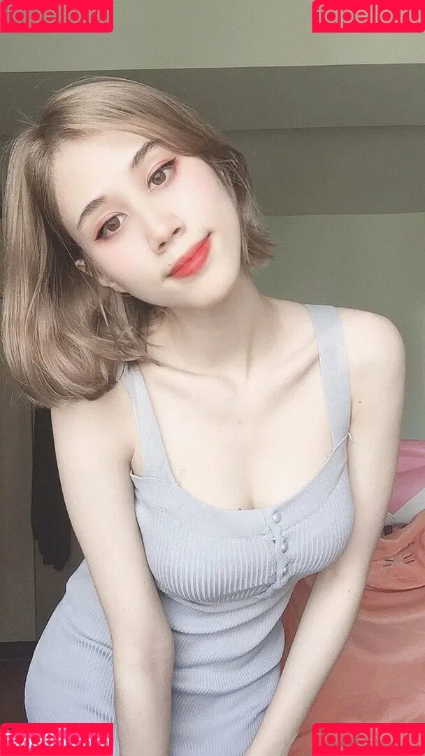 Kura Onee-san / kurasushi_usa / lewdgami Onlyfans Photo Gallery 