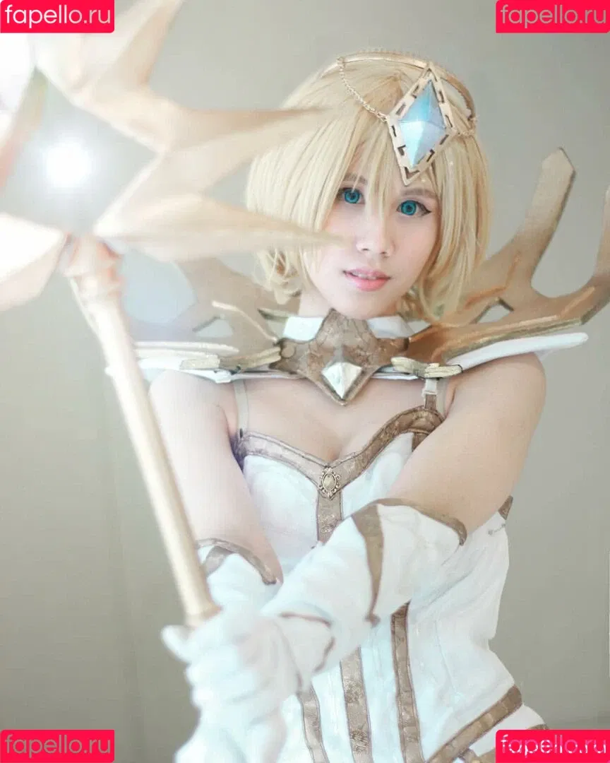 Kura Onee-san / kurasushi_usa / lewdgami Onlyfans Photo Gallery 