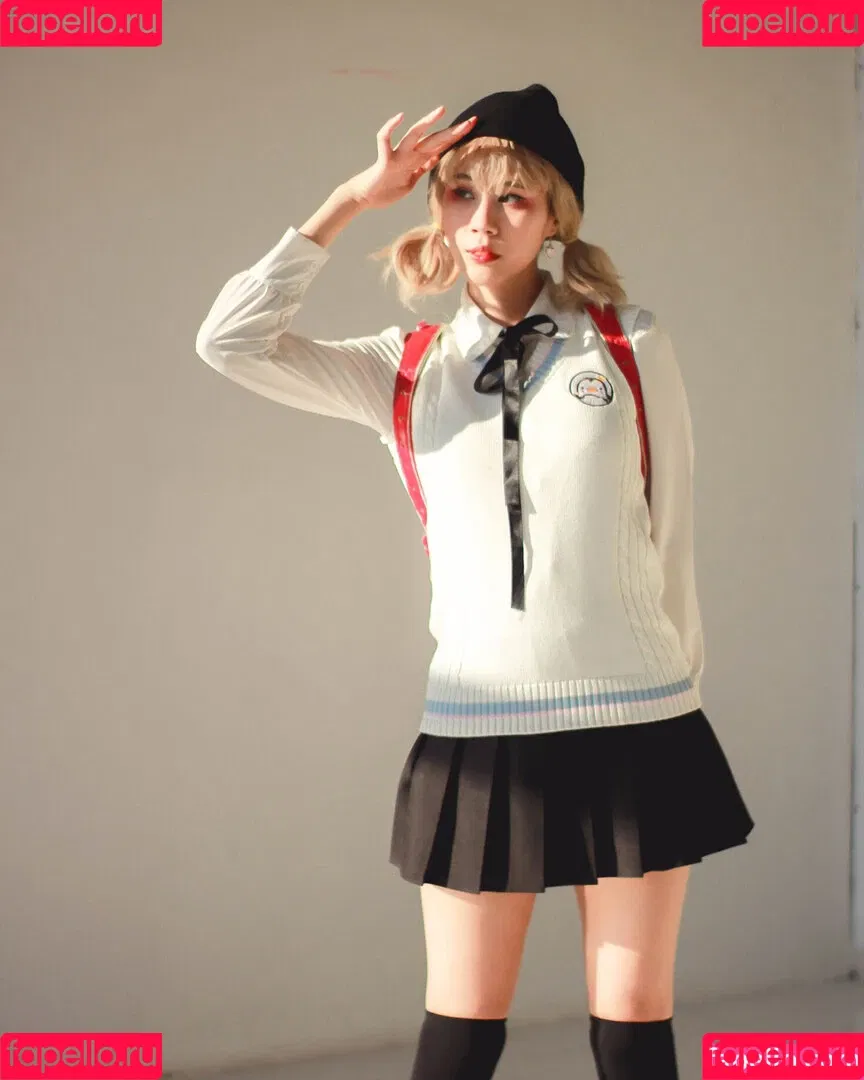 Kura Onee-san / kurasushi_usa / lewdgami Onlyfans Photo Gallery 