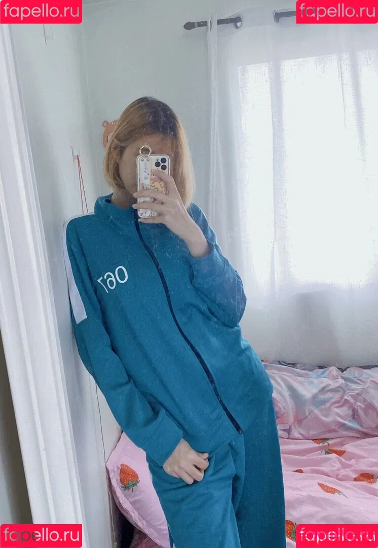 Kura Onee-san / kurasushi_usa / lewdgami Onlyfans Photo Gallery 