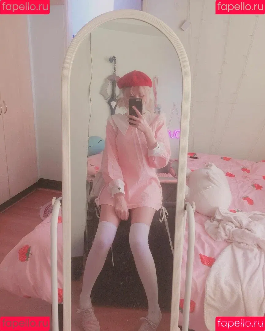 Kura Onee-san / kurasushi_usa / lewdgami Onlyfans Photo Gallery 