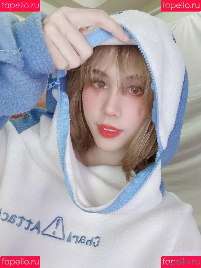 Kura Onee-san / kurasushi_usa / lewdgami Onlyfans Photo Gallery 