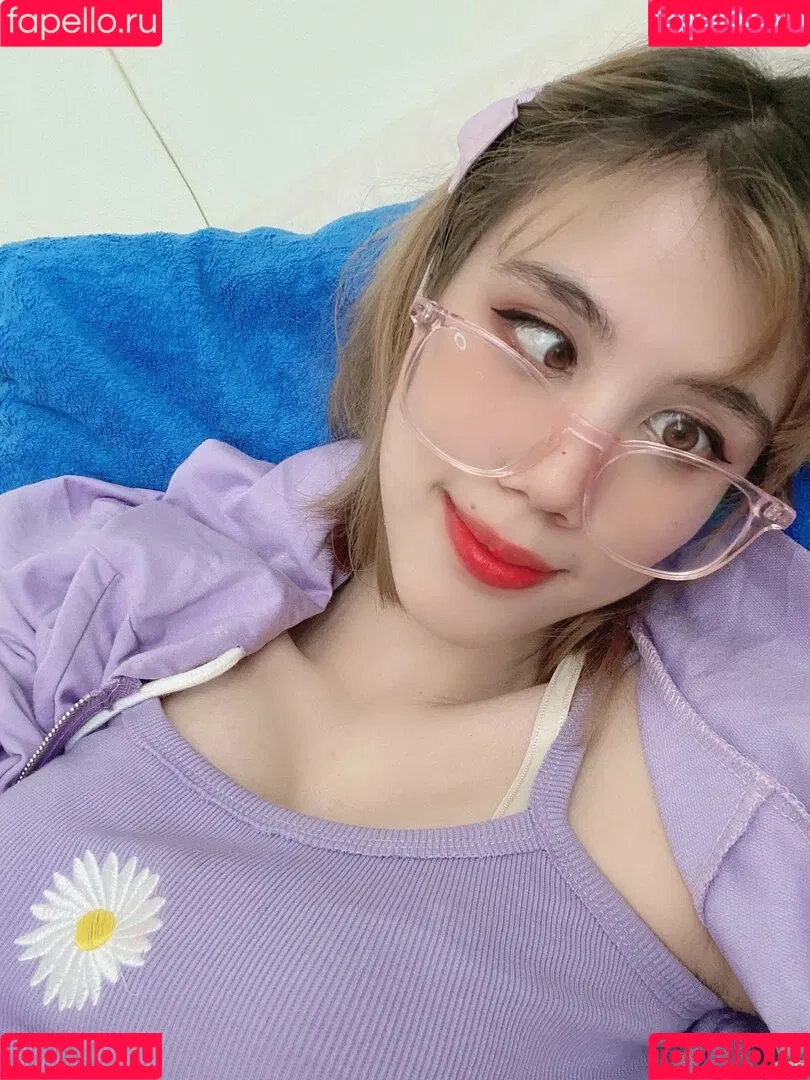 Kura Onee-san / kurasushi_usa / lewdgami Onlyfans Photo Gallery 