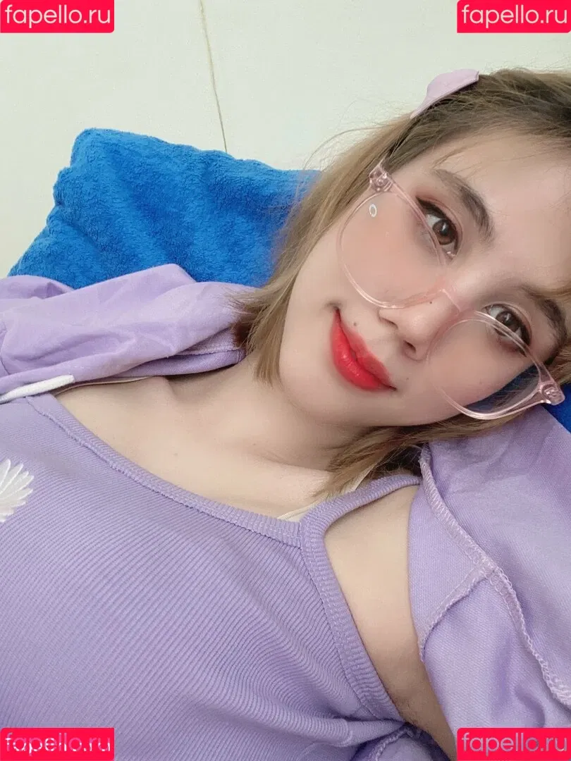 Kura Onee-san / kurasushi_usa / lewdgami Onlyfans Photo Gallery 