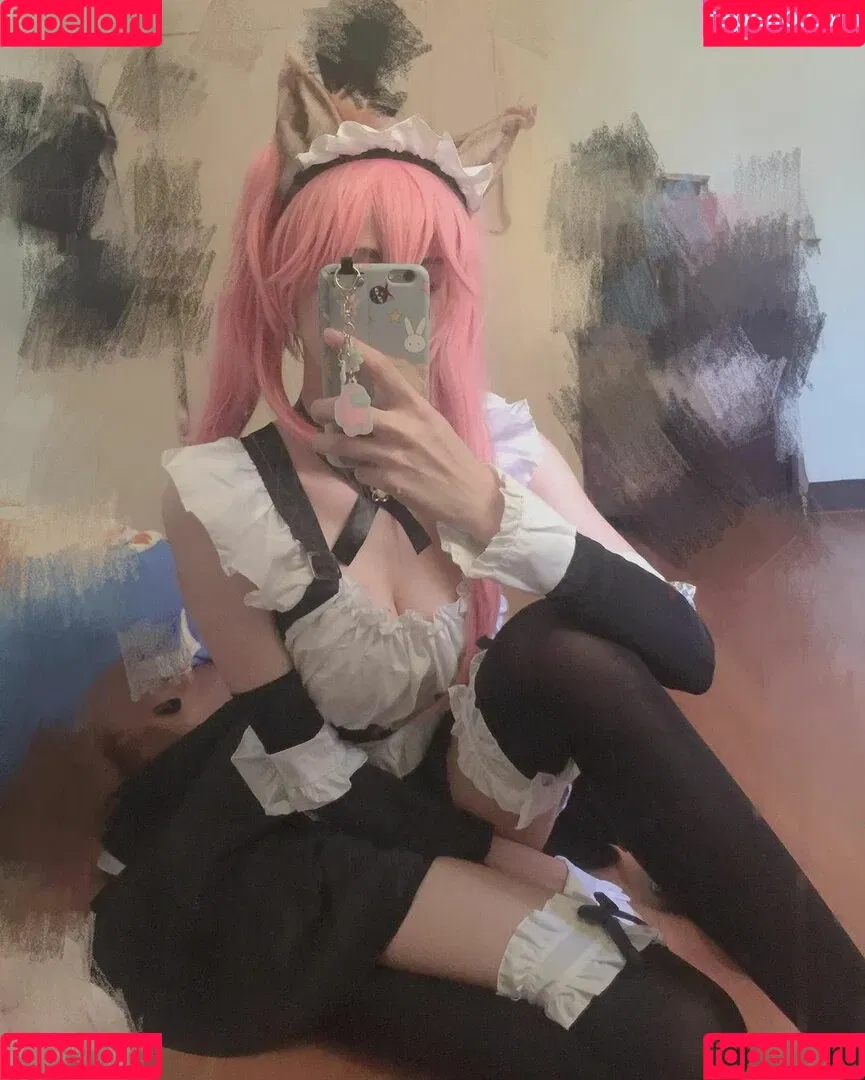 Kura Onee-san / kurasushi_usa / lewdgami Onlyfans Photo Gallery 