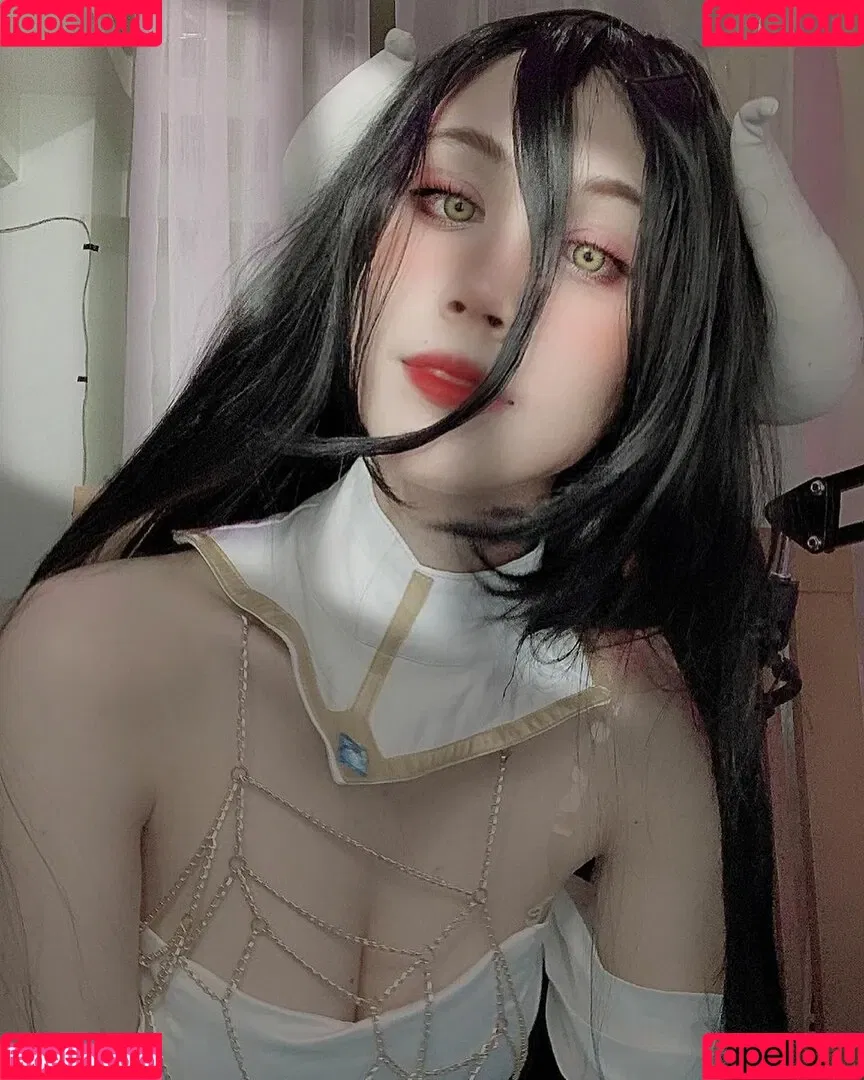 Kura Onee-san / kurasushi_usa / lewdgami Onlyfans Photo Gallery 