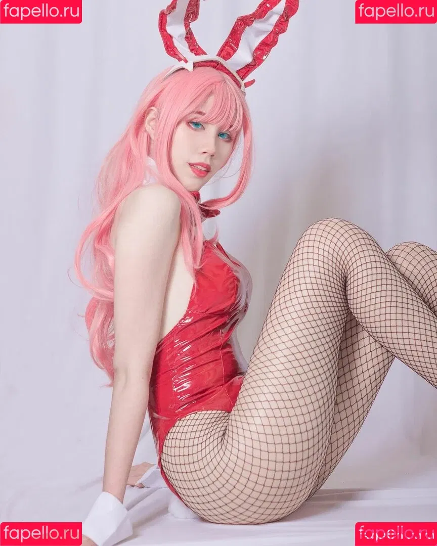 Kura Onee-san / kurasushi_usa / lewdgami Onlyfans Photo Gallery 