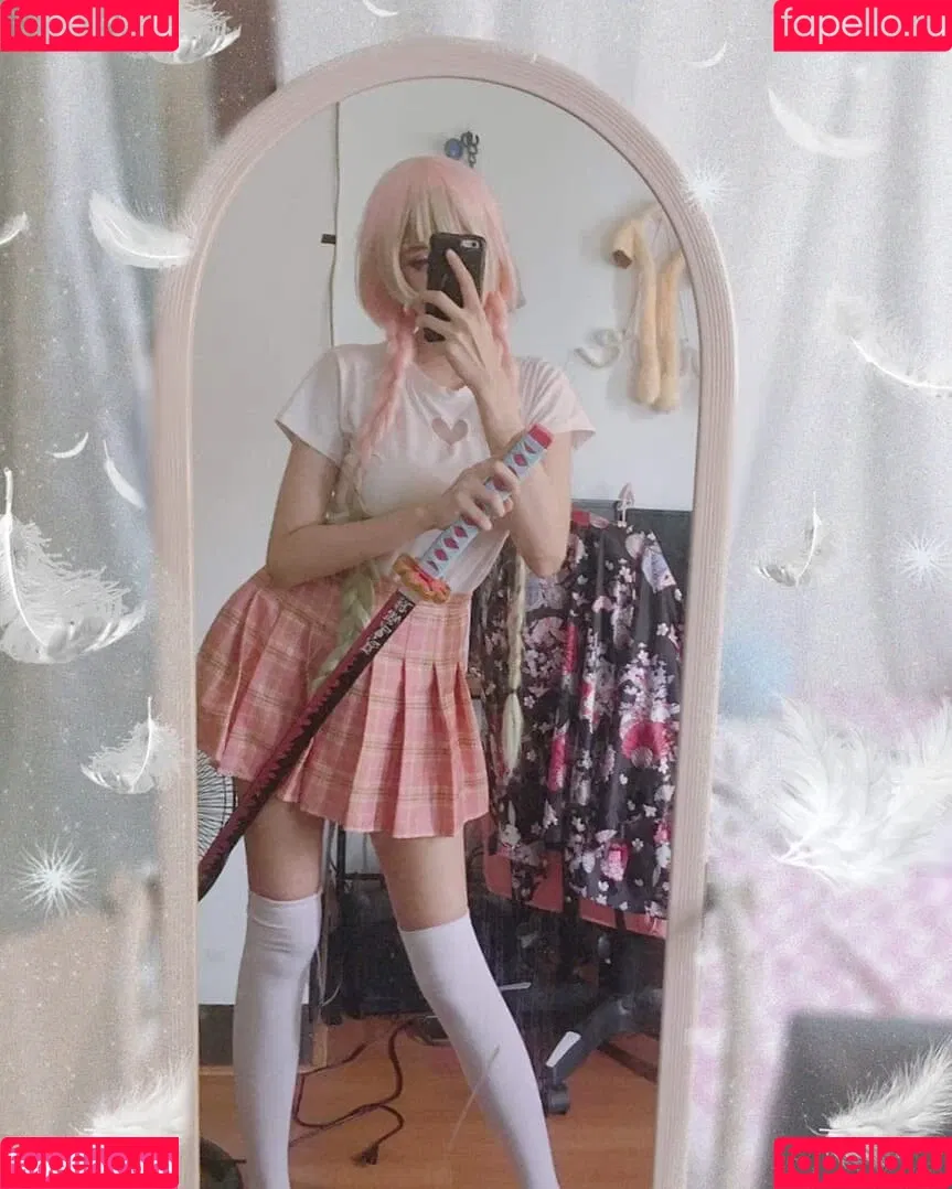 Kura Onee-san / kurasushi_usa / lewdgami Onlyfans Photo Gallery 