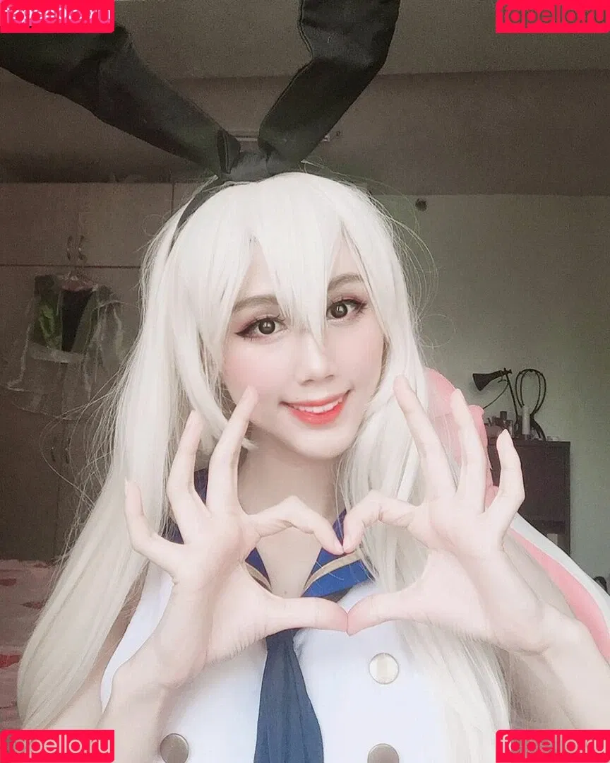 Kura Onee-san / kurasushi_usa / lewdgami Onlyfans Photo Gallery 