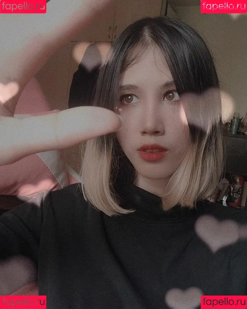 Kura Onee-san / kurasushi_usa / lewdgami Onlyfans Photo Gallery 